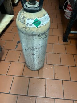 20 lb Aluminum CO₂ Tank/Cylinder – Empty – $100 OBO.