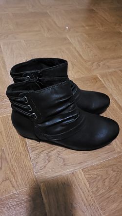 Womens Beartraps boots new size 9w