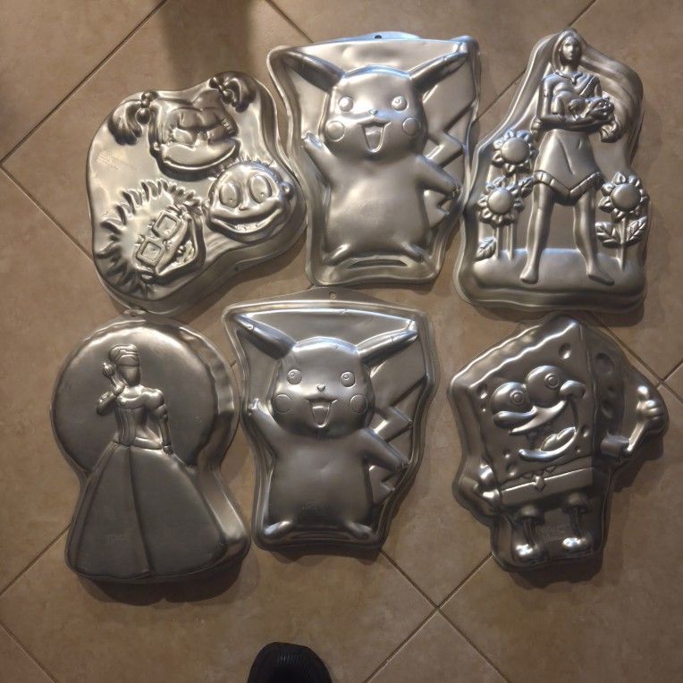Pikachu Cake Tin Wilson Vintage Sponge Bob Disney Rugrats $10 Each Cinderella Pocahontas