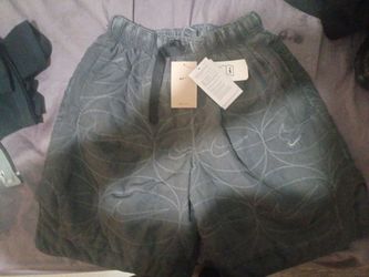 Nike Dri Fit Shorts size L