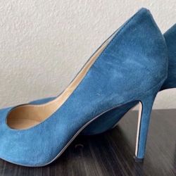 Woman’s Heels 👠 , Size 9 