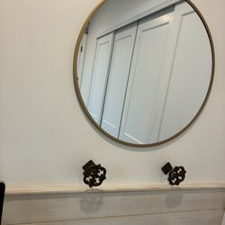 Mirror 28”x”28” Gold Rimmed .