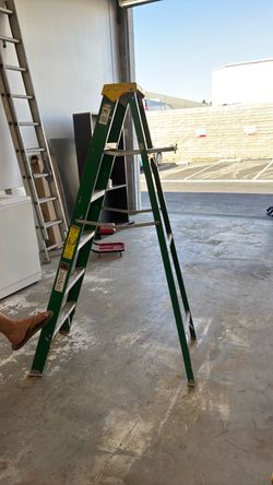 6 ft metal ladder