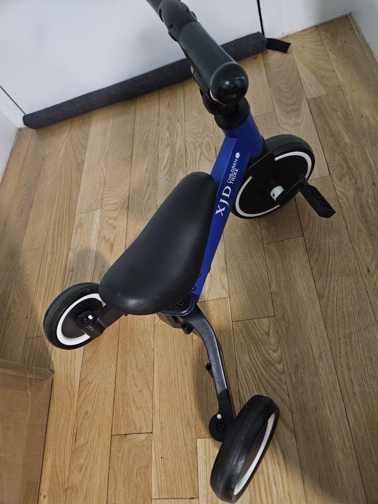 XJD Childrens Trike