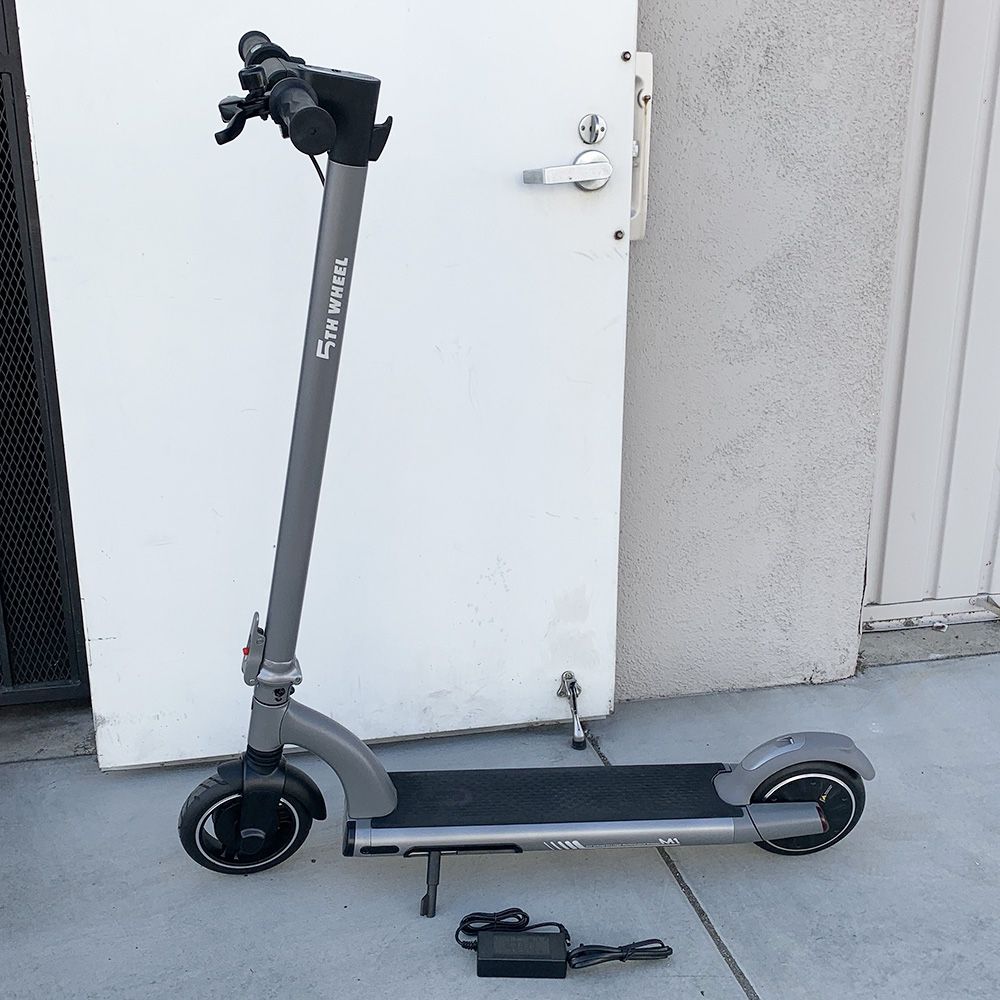 $165 (New) 5th Wheel M1 Electric Foldable Scooter 13.7 Miles Range, 15.5 MPH, 500W Peak Motor, 8” Inner-Support Tires 