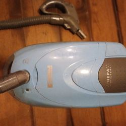 Kenmore Canister Vacuum Cleaner 