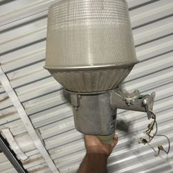 Commercial lamp