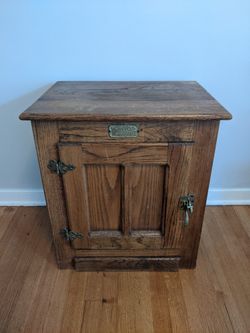 Free-standing Wooden Storage Cabinet