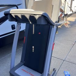 Pro form 480e Treadmill