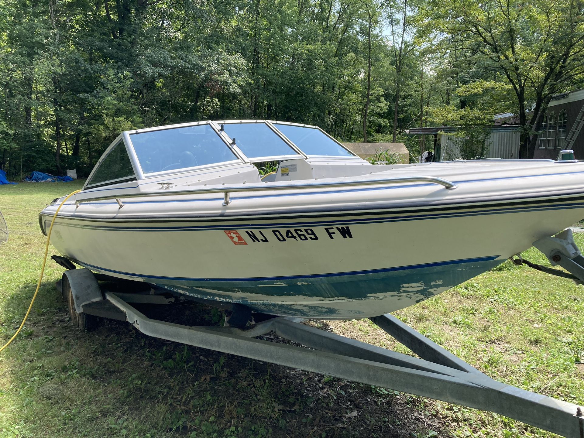 1993 19 foot Dixie Bowrider
