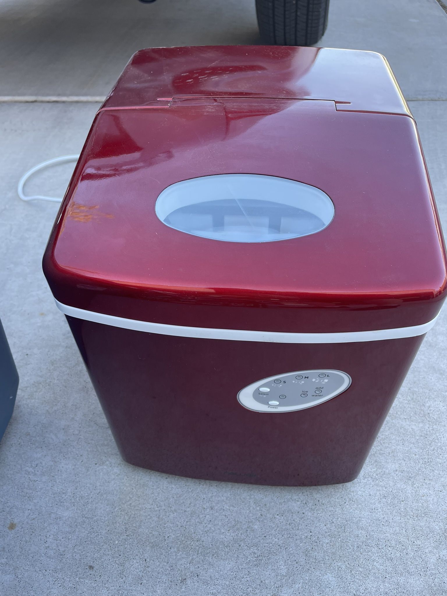 Ice Machine. Like New