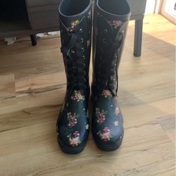 Flower Rain Boots Size 8