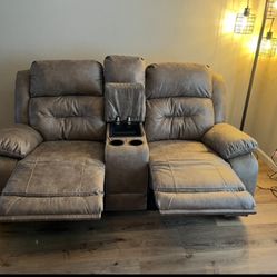 Recliner Couch 