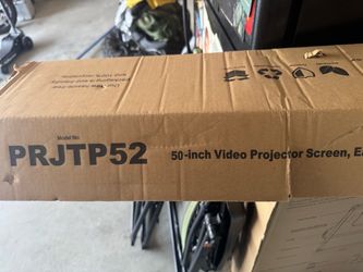 Projection screen