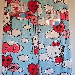 ❤️ Hello Kitty Valentine's Blanket ❤️