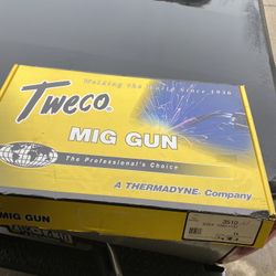 $75 NEW Tweco Mig Gun and Hose #3510 (1000-1131)