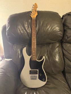 Peavey Rockmaster Electric Guitar Silver Sparkle