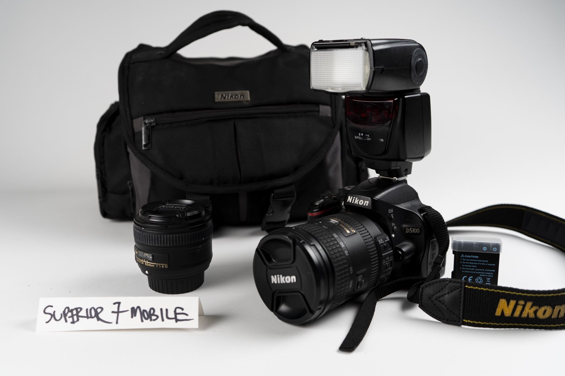 Nikon D5100 DSLR camera Kit !!! Extra battery and extra