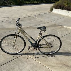 Lady’s 21 Speed Bicycle 