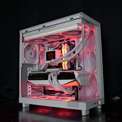 Gaming PC — RX 9070XT / Ryzen 7 9800X3D / 32GB DDR5 / 1TB NVMe