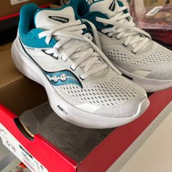 Size 6 Womans Running Shoes $20