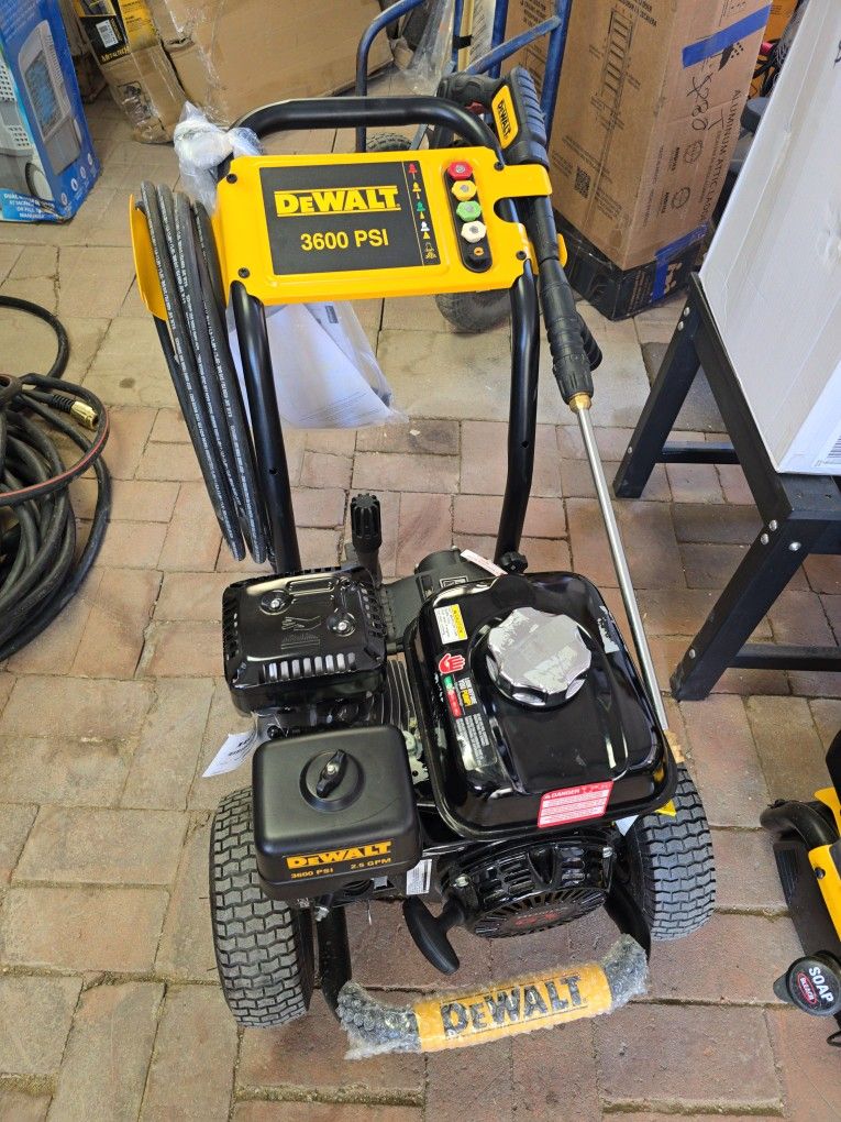Dewalt 3600psi Gas Pressure Washer