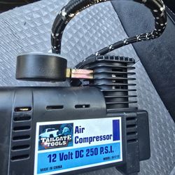 12 Volt DC AIR COMPRESSOR  250 PSI