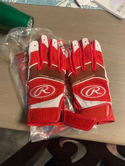 Youth medium batting gloves