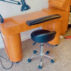 Nail Table 