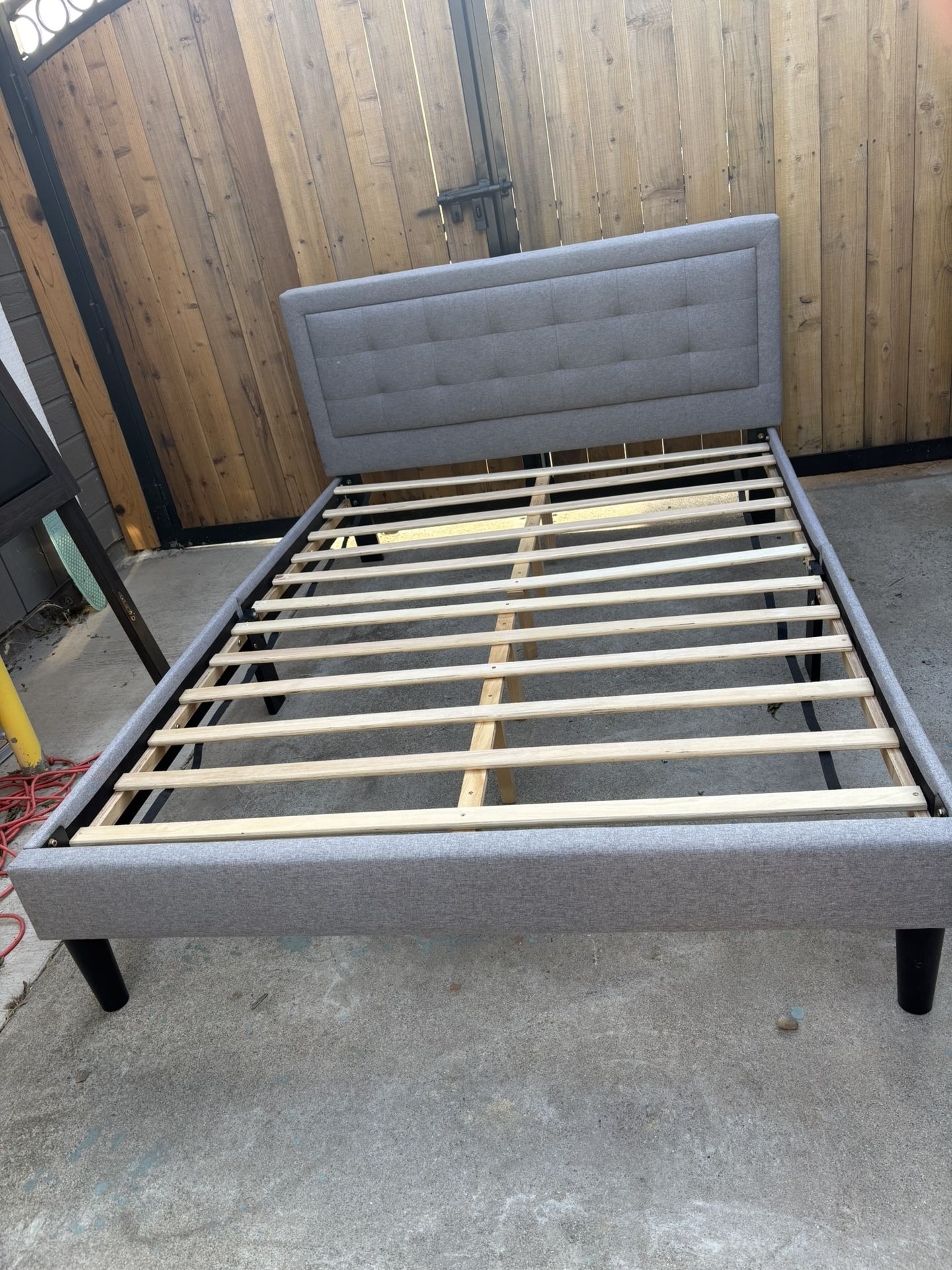 Full Bed With Mattress Lamp And Night Stand