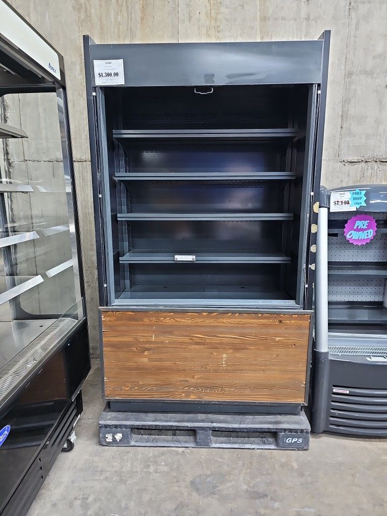 Open Air Merchandisers Available