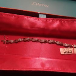 10k Gold Dimond Bracelet Pet And Smoke Free Home 
