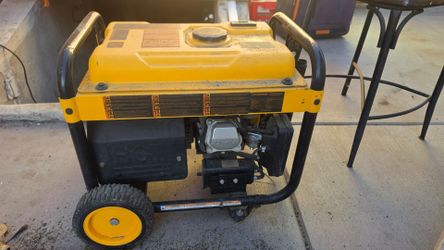 DeWalt DXGNR4000 Portable Gas Generator
