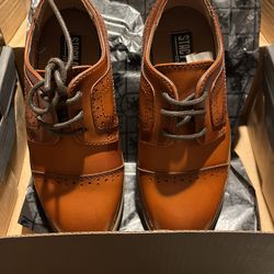 Boys Toodler Size 7 Shoes 