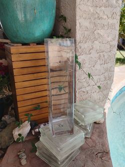 19.5 inch clear glass vase