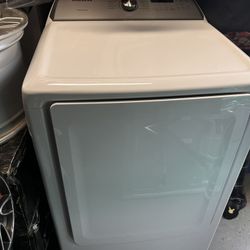 Whirlpool Washer and Samsung Dryer For Sale