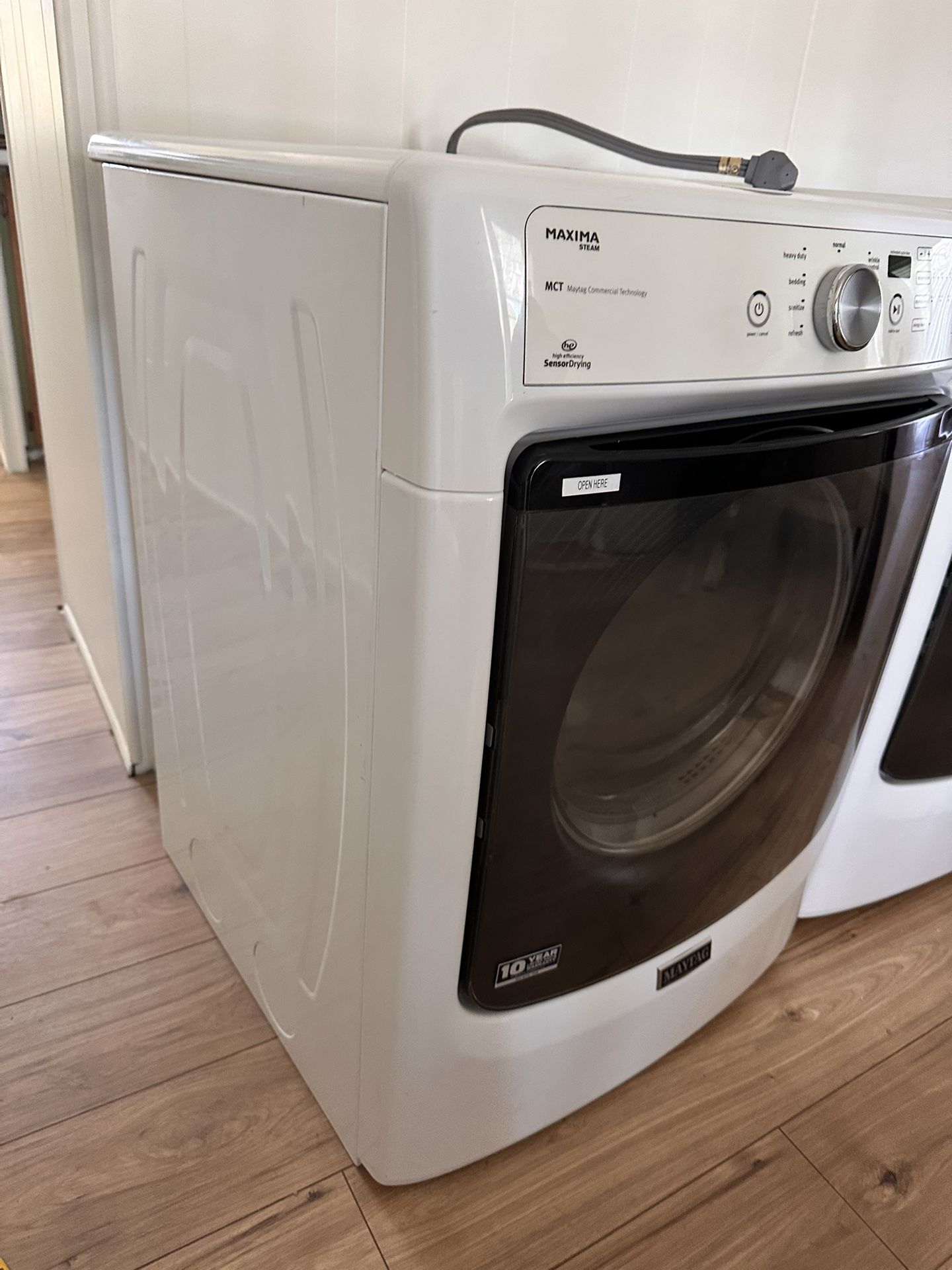 Maytag Stackable Washer And Electric Dryer
