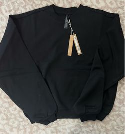 SKIMS Black Crewneck $55 **READ DESCRIPTION**