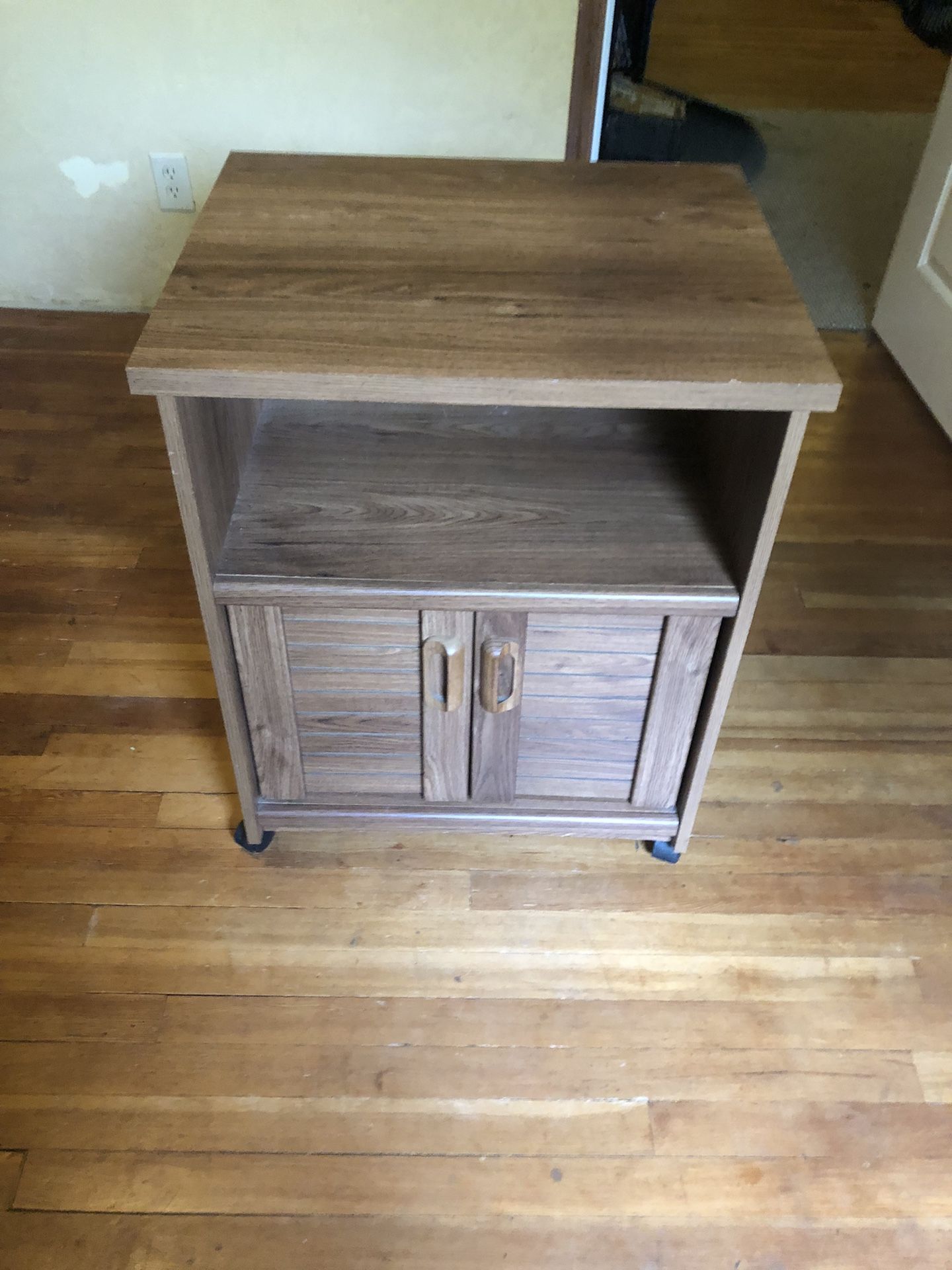 Wooden rolling cabinet