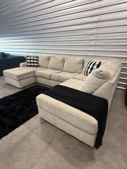 Ashley’s furniture Sectional Couch(Free Delivery)