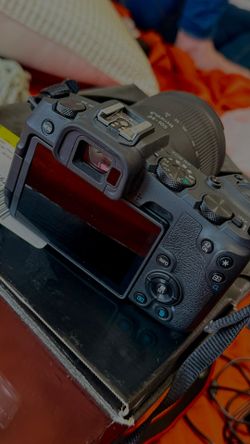 📸 Canon EOS RP + RF 24-105mm Lens + ACCESSORIES – LIKE NEW – 📸 Canon EOS RP + Lente RF 24-105mm + ACCESORIOS – ¡COMO NUEVA!