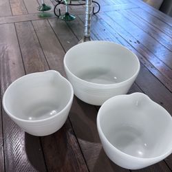 Vintage White Pyrex Bowls