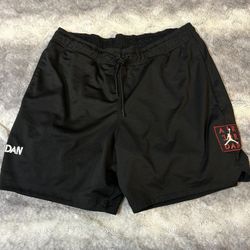 Nike Air Jordan AJ5 Mesh Graphic Black Shorts Size Large Euc