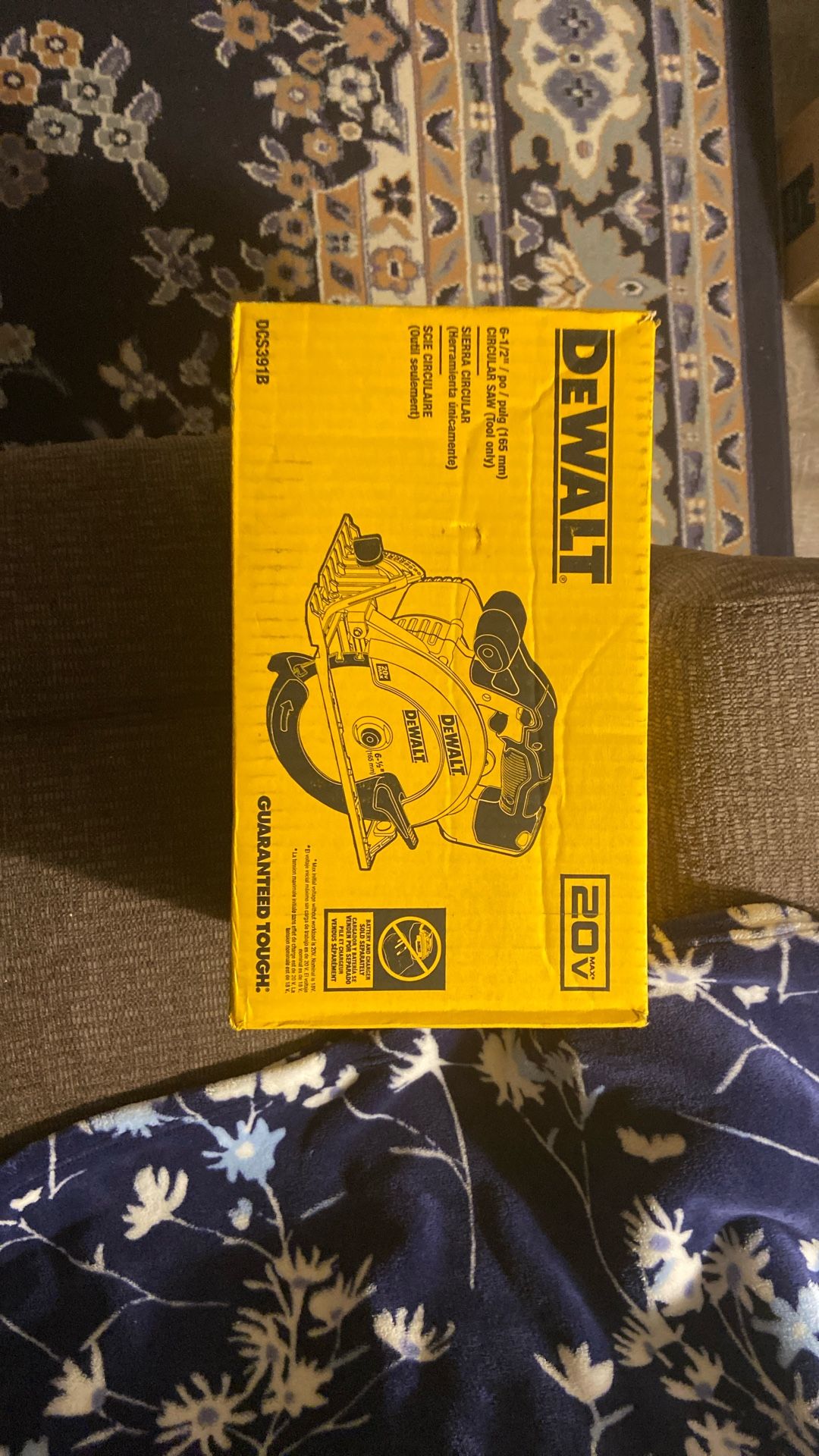 NIB Dewalt 20v 6 1/2” Circular Saw DCS391B