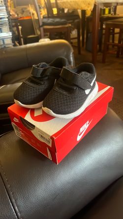 Nike Toddler Sneakers Size 5C