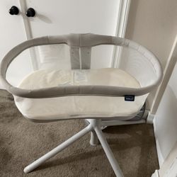 NEW HALO BASSINET 
