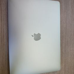 MacBook Pro (13-inch,2019,Two Thunderbolt 3 Ports) 