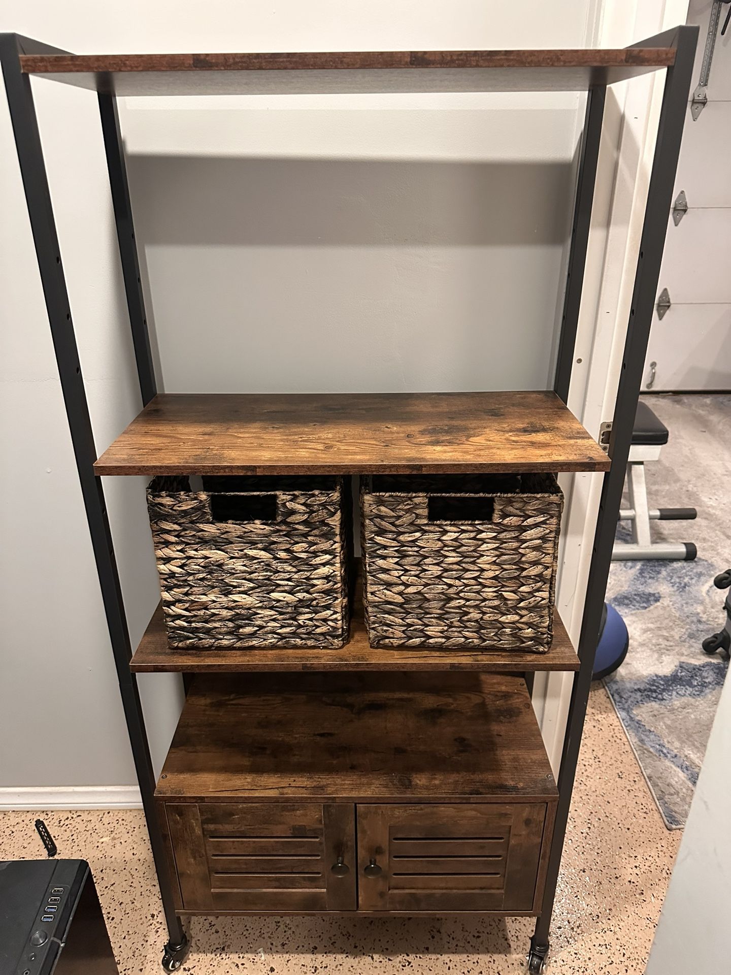 Cabinet/ Shelf/ Bookshelf