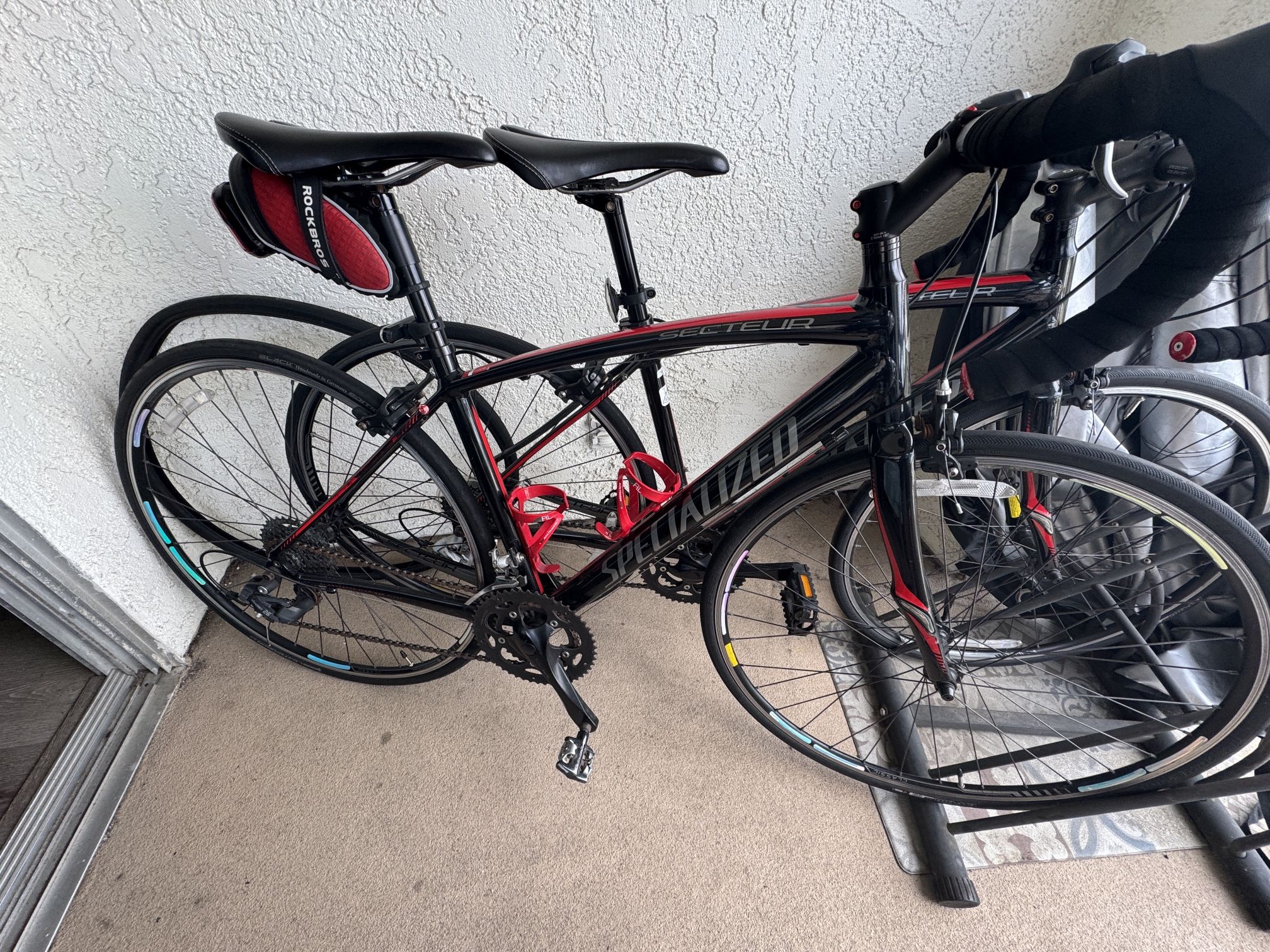 2 Specialized Secteur Road bikes - 52 Cm- Excellent Condition