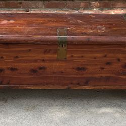 Genuine AROMATIC Cedar Chest